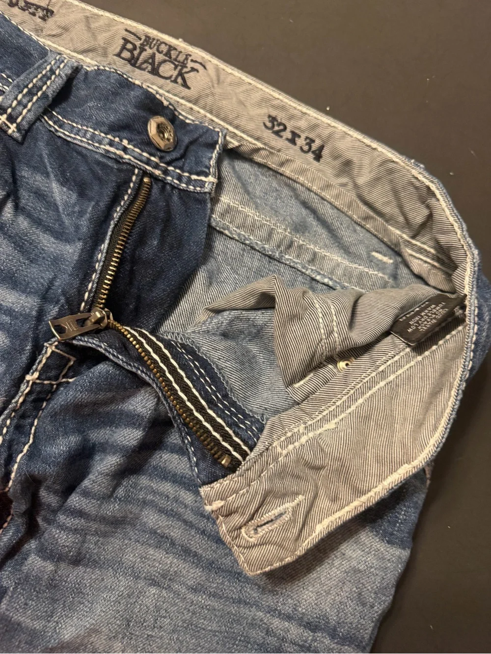 Buckle Black Jeans Men’s Size 32x34 Style 9 Fit